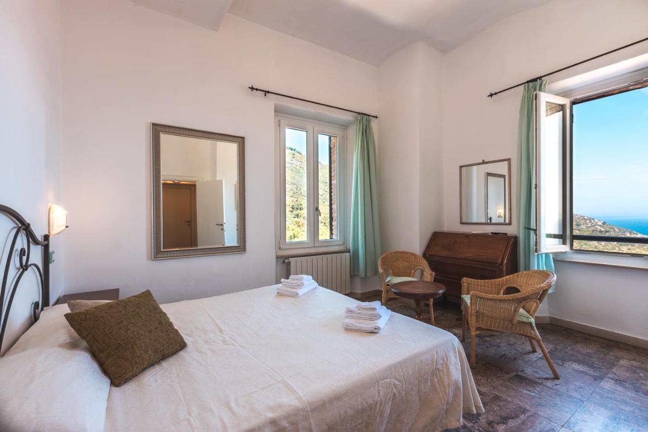 Hotel Castello Monticello Giglio Porto Luaran gambar
