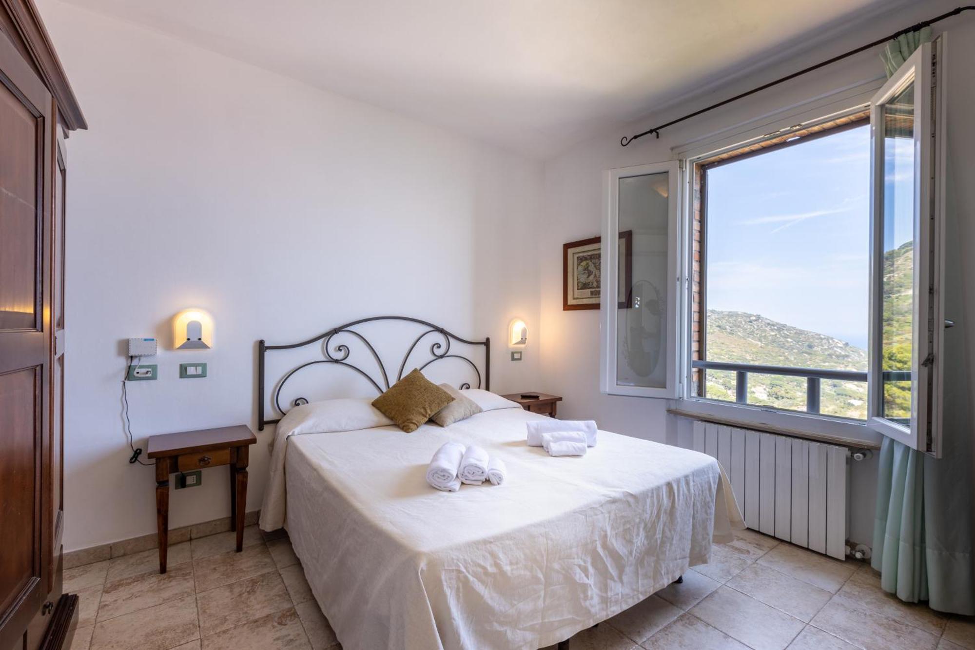 Hotel Castello Monticello Giglio Porto Bilik gambar